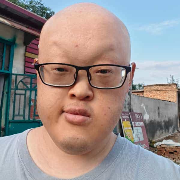 28岁岁山东单身帅哥 - 滁州吉缘网