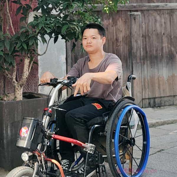 33岁岁湖北单身帅哥 - 滁州吉缘网