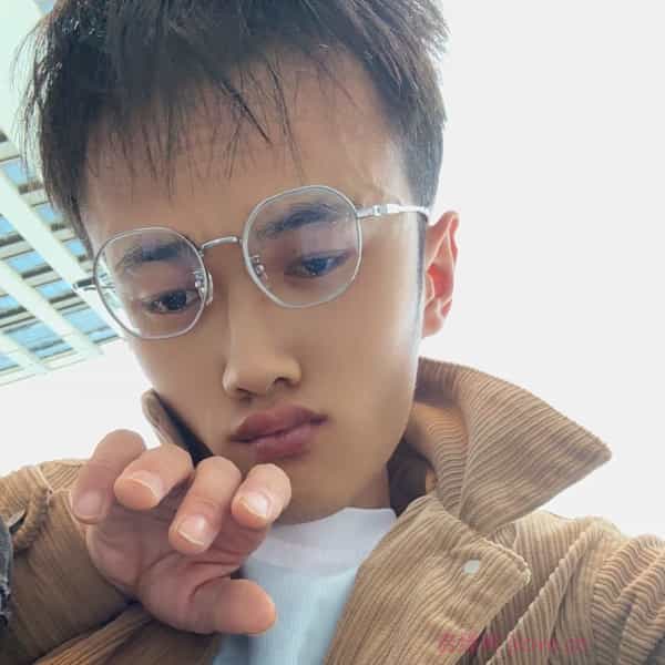31岁岁贵州单身帅哥 - 滁州吉缘网
